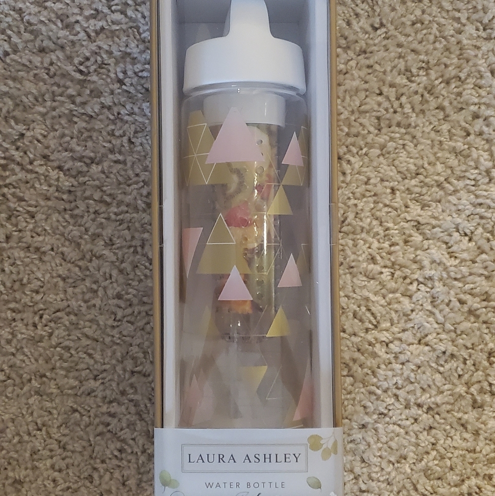 Laura Ashley water bottle fruit infuser